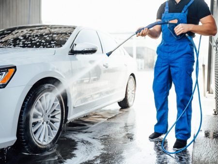Home car wash services in Guwahati by Zoziba